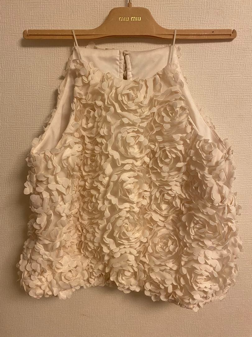 eimy istoire ボリュームフラワーモチーフアメスリトップスアイボリー白