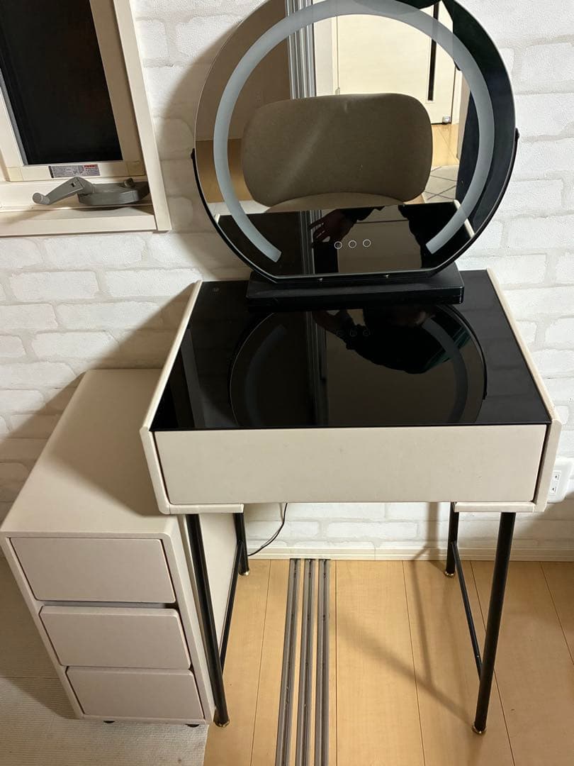 モダン ドレッサー・鏡台 サイドボックス&チェア付き！