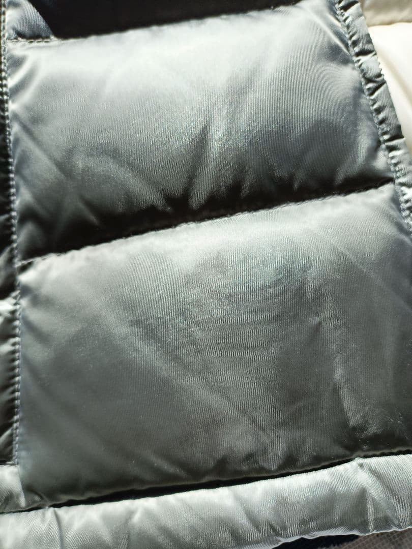 さいとうPRADA グレー グリーン ダウンジャケットファー38