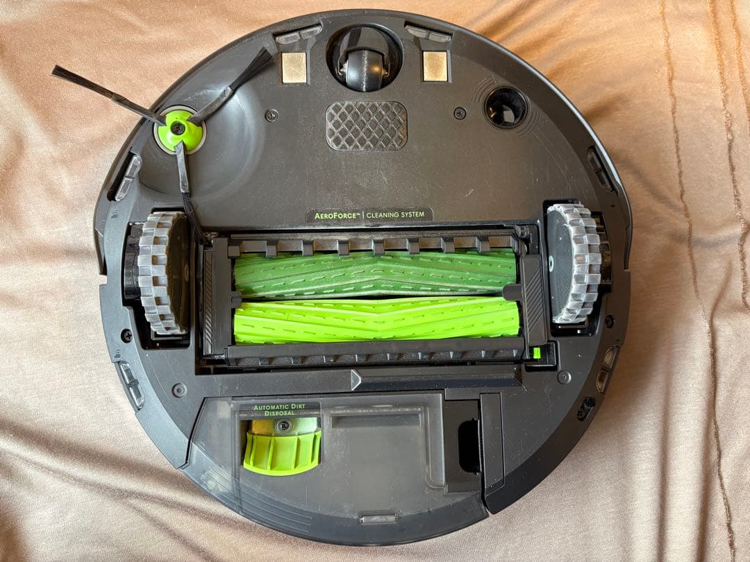 iRobot Roomba j7+ロボット掃除機 クリーンベース付き
