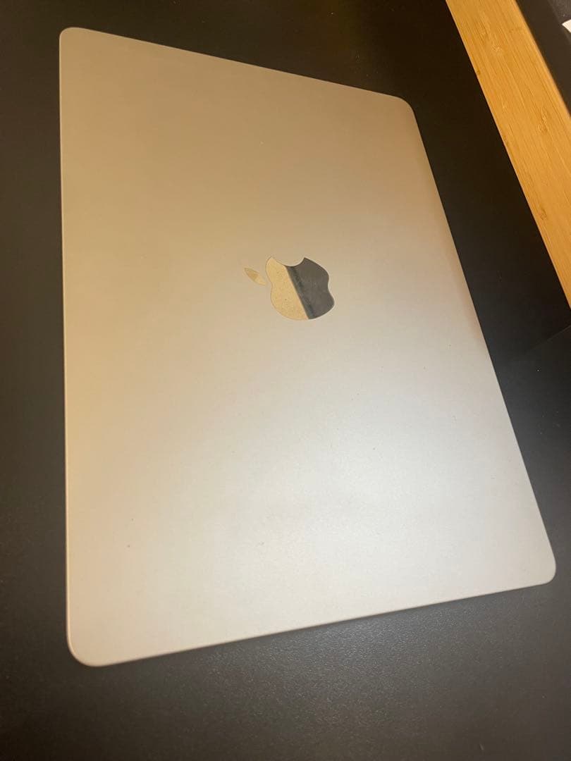 MacBook Airスターライト メモリ8GB ストレージ256GB