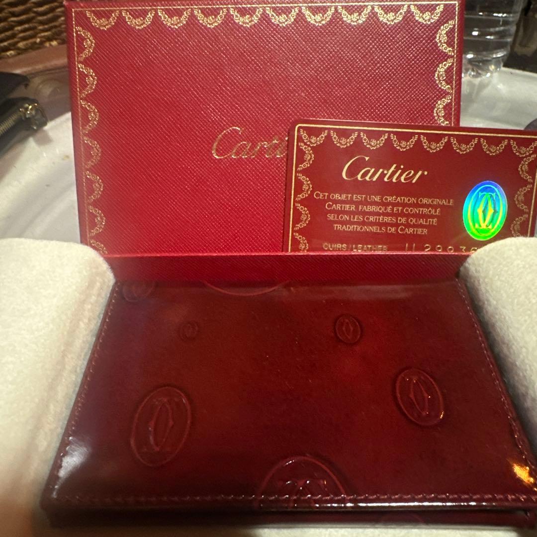 Cartier バーガンディ 名刺入れ