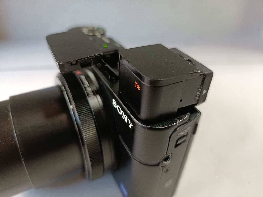 【中古】SONY rx100 m3　動作品　純正グリップ装着　作例あり