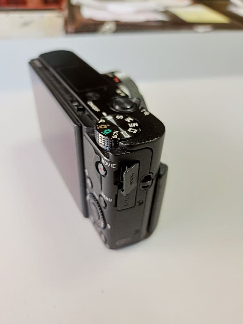 【中古】SONY rx100 m3　動作品　純正グリップ装着　作例あり