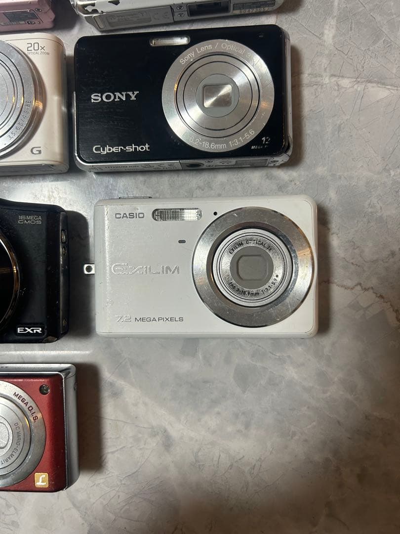 コンパクトデジカメ7台まとめ売り（ジャンク品）
