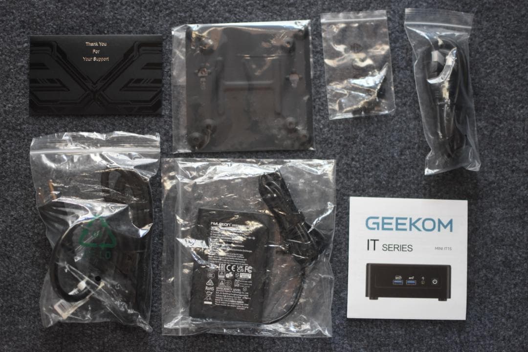 ミニPC GEEKOM IT15