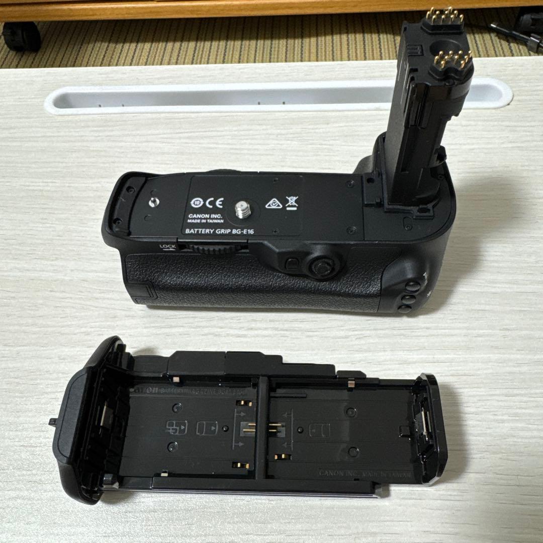 Canon EOS 7D Mark II バッテリーグリップとBG-E16