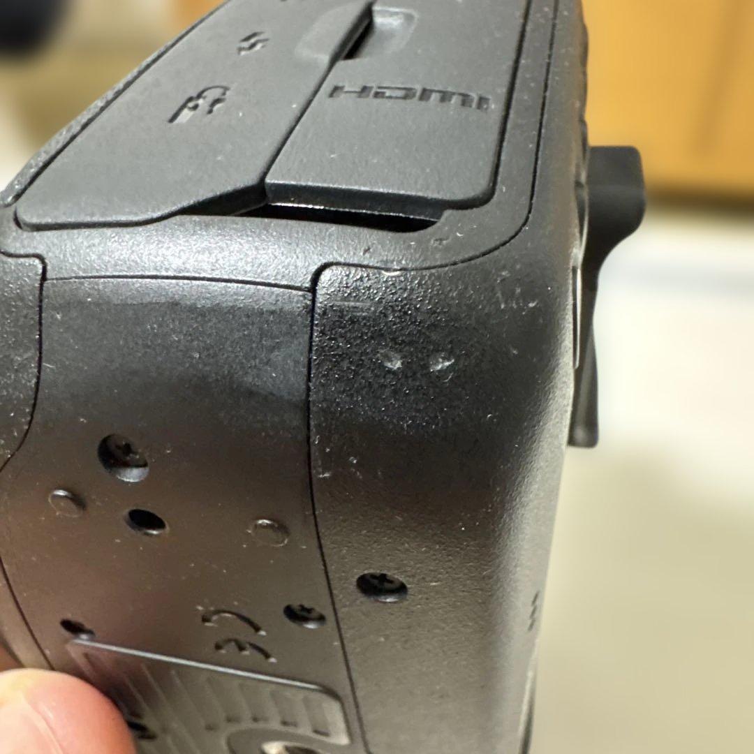 Canon EOS 7D Mark II バッテリーグリップとBG-E16