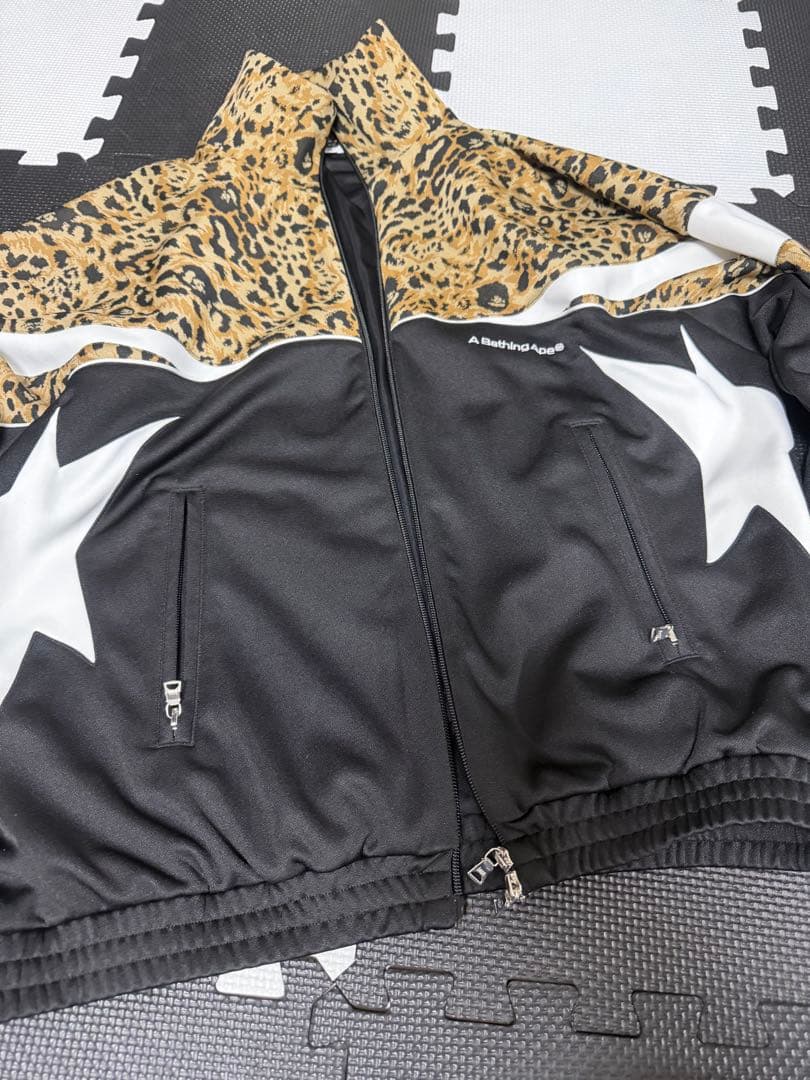 アベイジングエイプ　A BATHING APE ジャケット　極美品