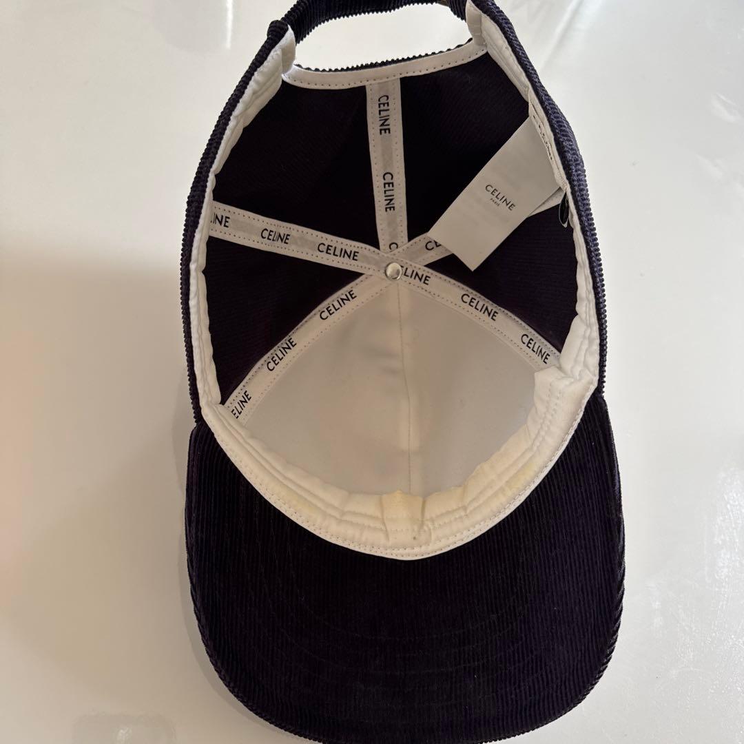 celineネイビー コーデュロイ キャップ