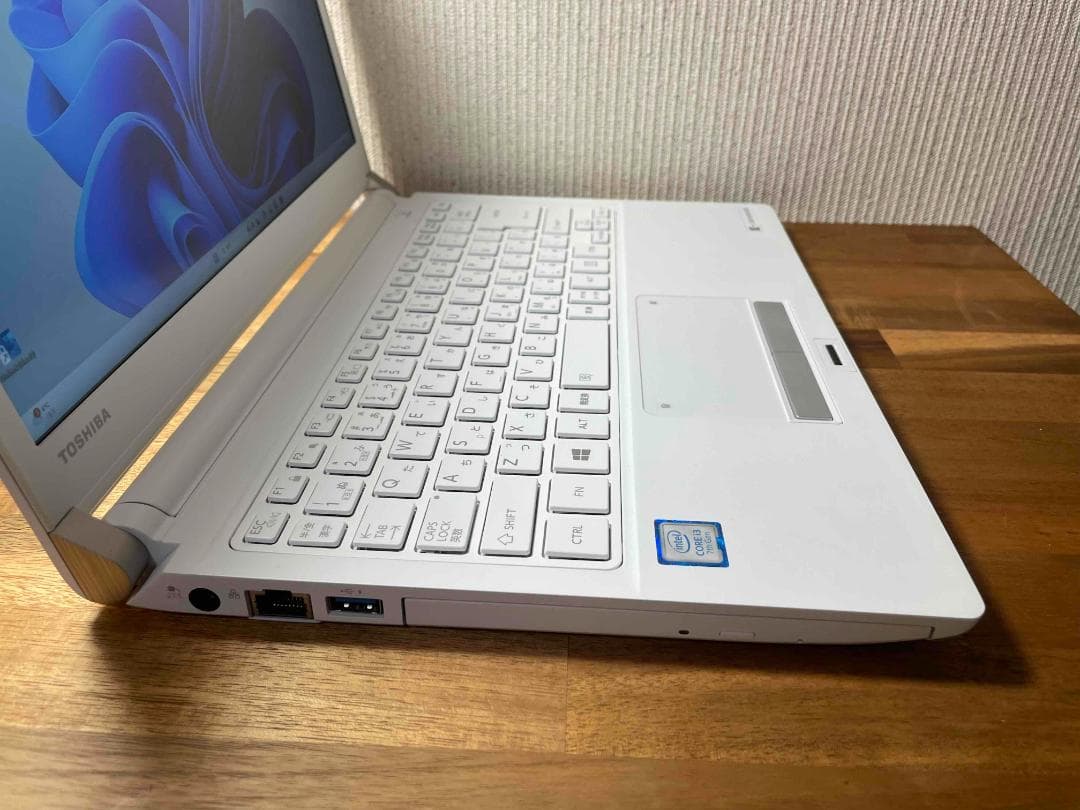 Win11 Office搭載 dynabook メモリ8GB SSD256GB