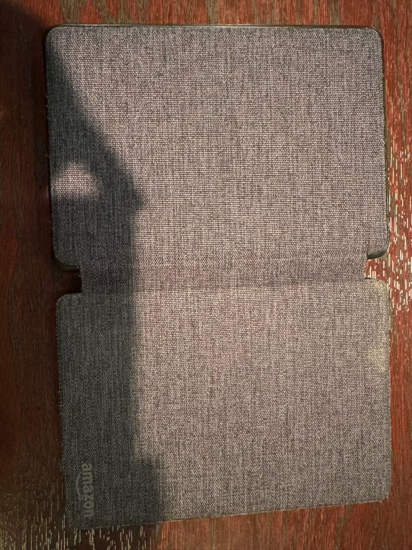 Kinde Paperwhite 第10世代 32GB 広告なし　カバー付き