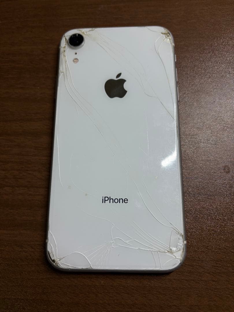 【ジャンク品】iPhone XR ホワイト 本体