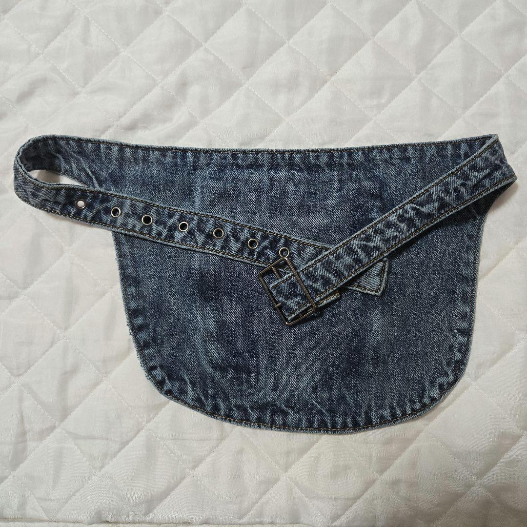 ANDREA&CO.　ポケットベルトデニムパンツ　新品タグ付き　ポケットベルト付