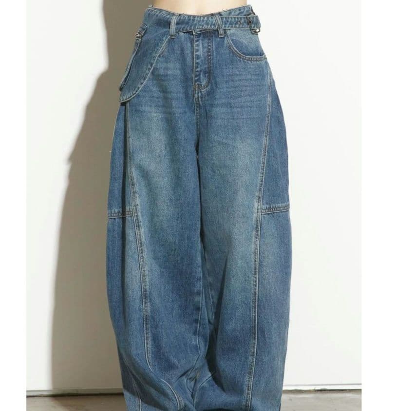 ANDREA&CO.　ポケットベルトデニムパンツ　新品タグ付き　ポケットベルト付