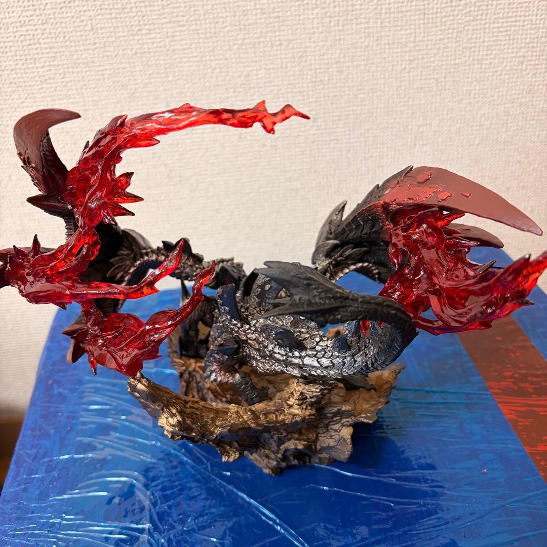 モンスターハンター　バルファルク　怒り　クリエイターズモデル　フィギュア 復刻版