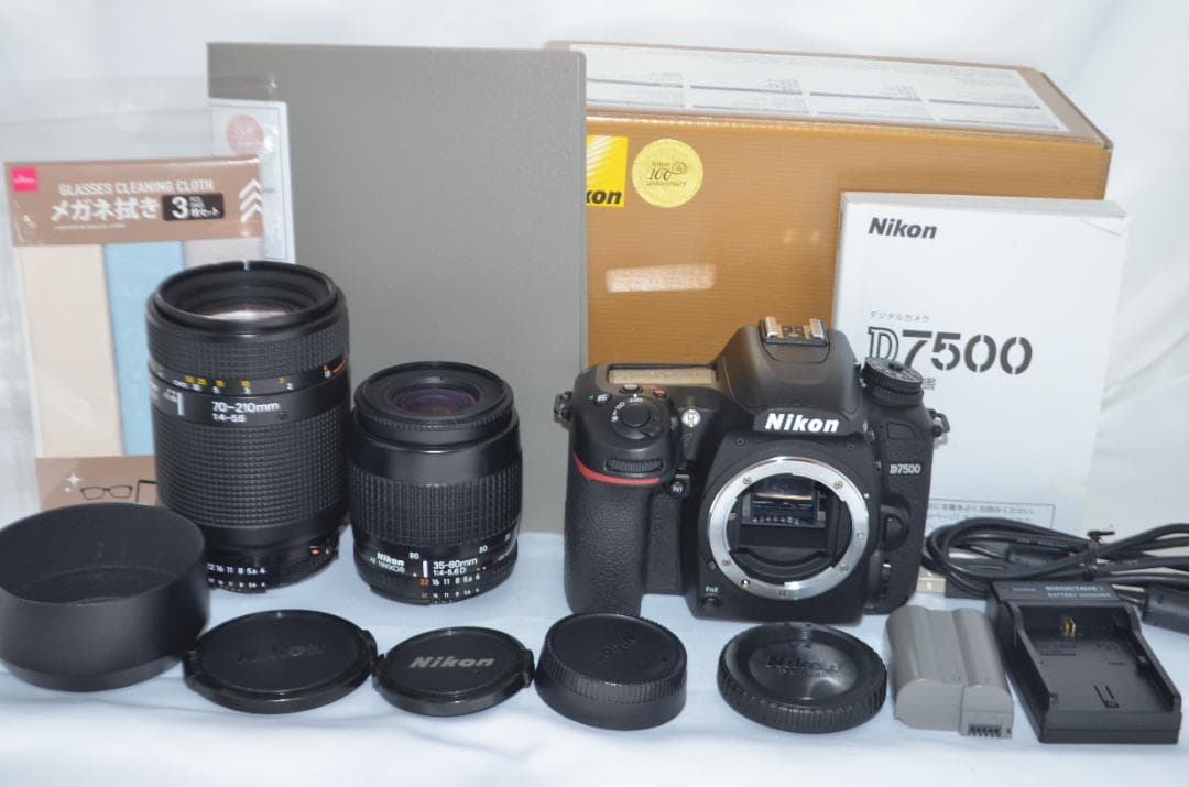 美品 ニコン Nikon D7500☆Wi-Fi搭載＆高速性能☆ダブルレンズ！
