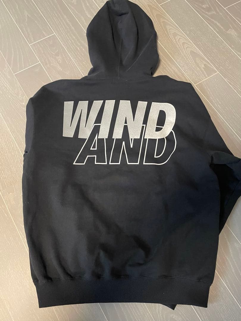 ウィンダンシー　WIND AND SEA フーディー