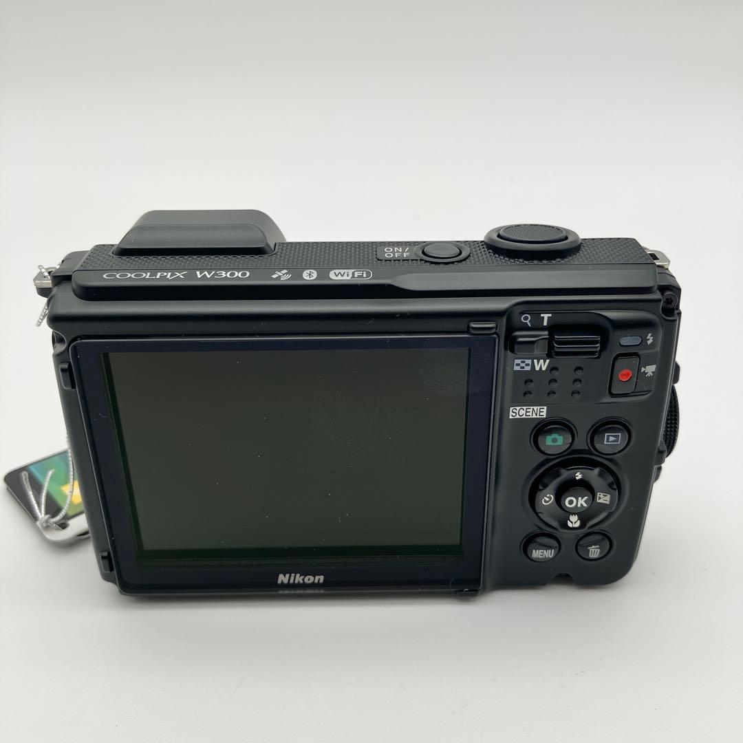【新品未使用】Nikon COOLPIX W300 デジカメ 防水 WiFi対応