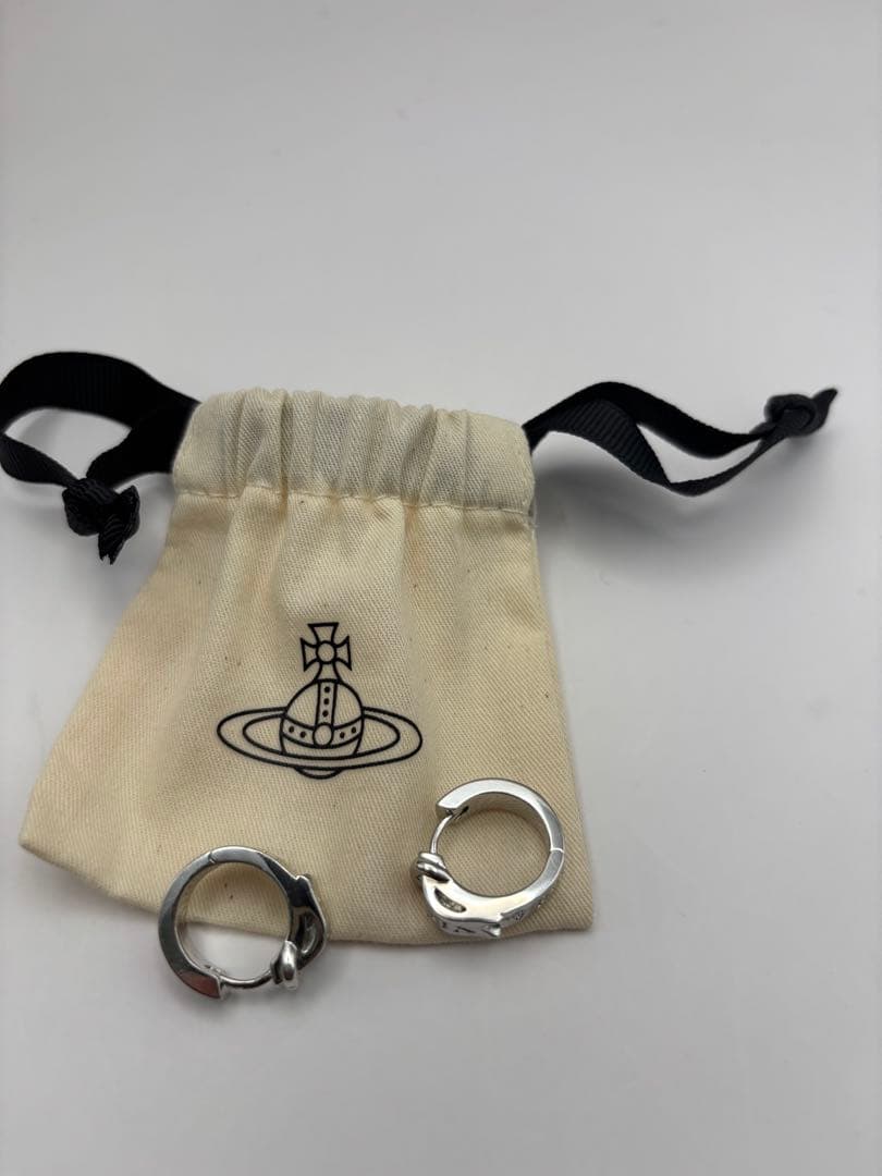 【新品】Vivienne Westwood シルバー フープピアス