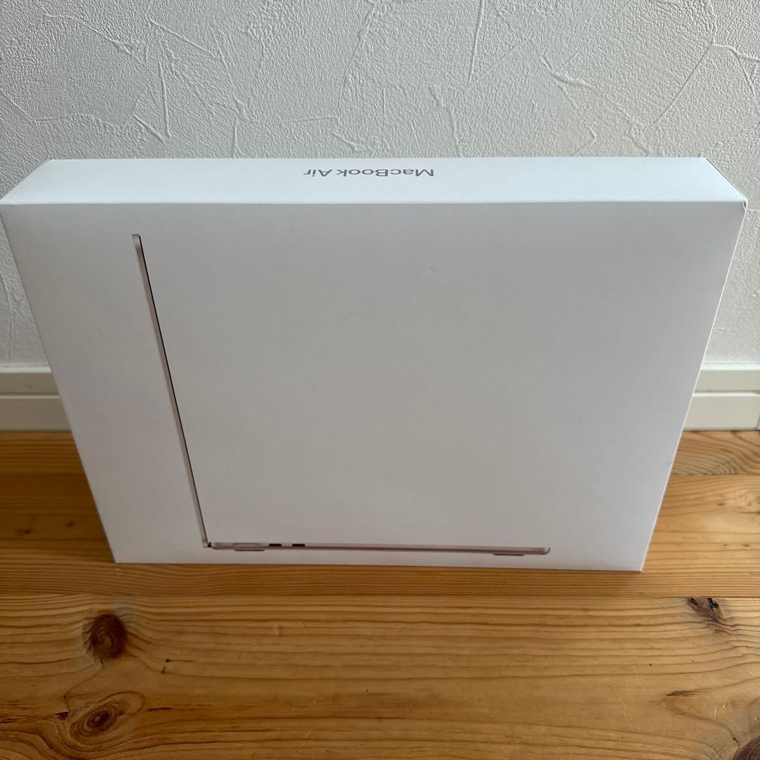 MacBook Air M2 スターライト13インチ　16g/256g SSD