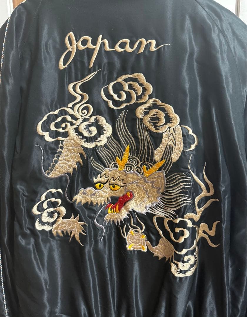 スカジャン 黒と緑 鷹とドラゴン刺繍