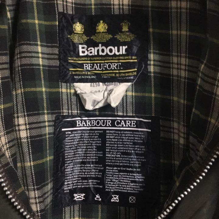 バブアー　ビューフォート　オイルドジャケット　襟コーデュロイ　カーキ　Ｌ☆