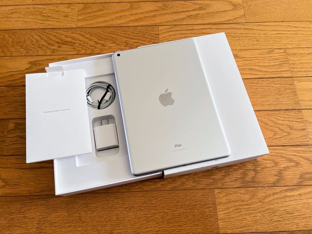 Apple iPad 第9世代 シルバー 256GB 10.2インチ Wi-Fi