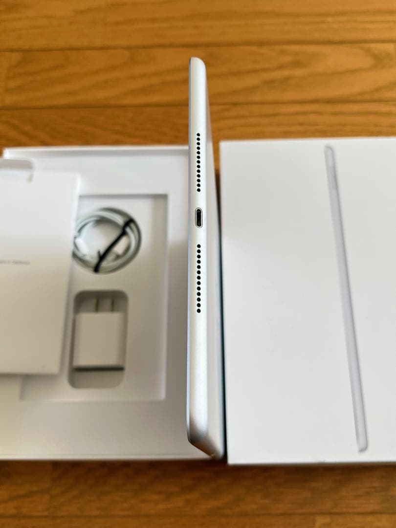 Apple iPad 第9世代 シルバー 256GB 10.2インチ Wi-Fi
