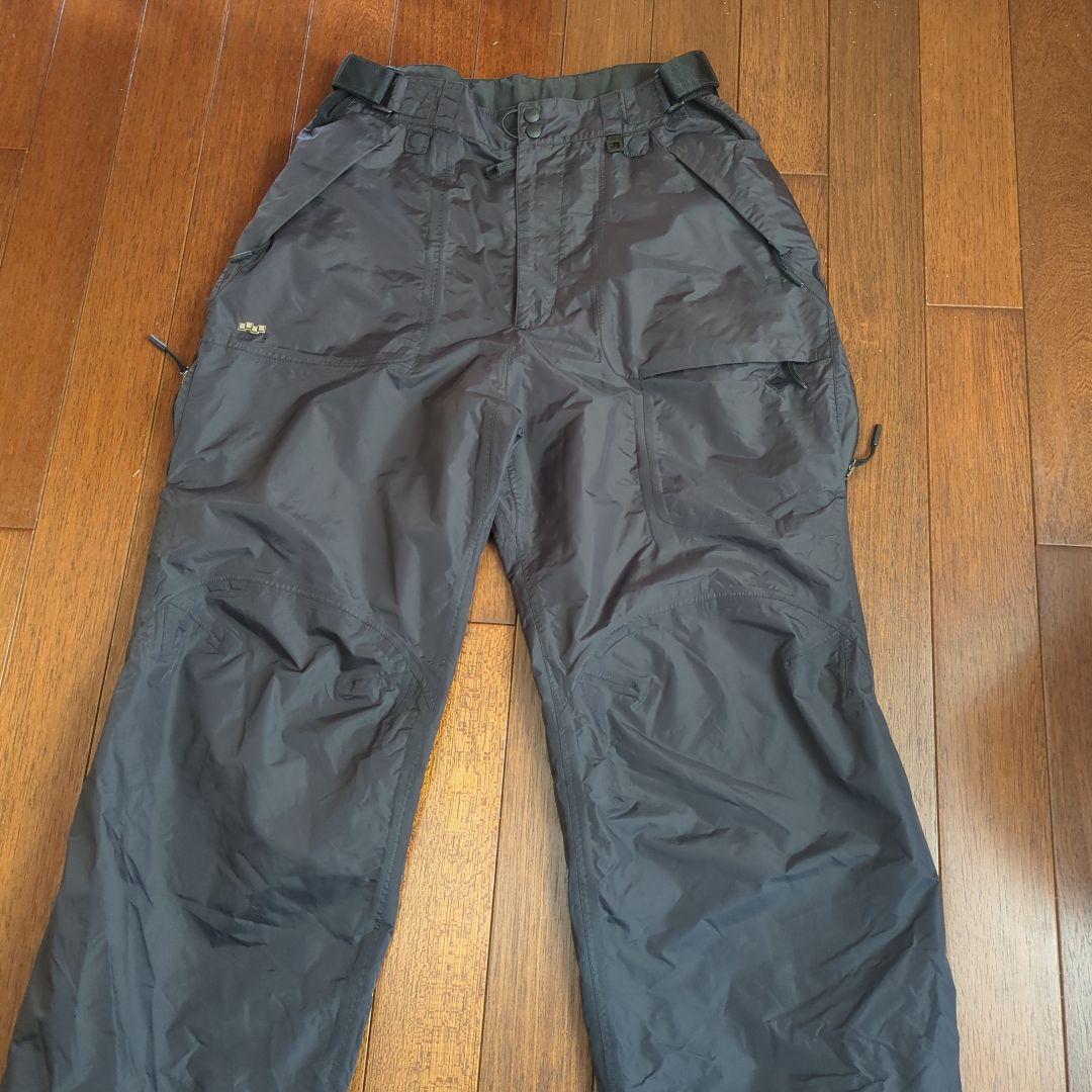 スノーボードウェア上下セット　バートンのウェアとフォースクエアのパンツのセット