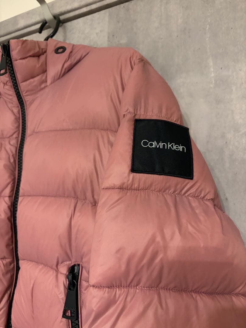   フード付きピンクダウンジャケット　Sサイズ