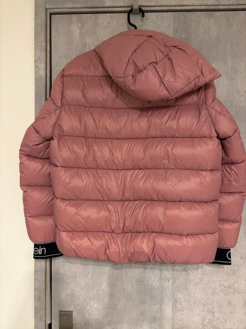   フード付きピンクダウンジャケット　Sサイズ