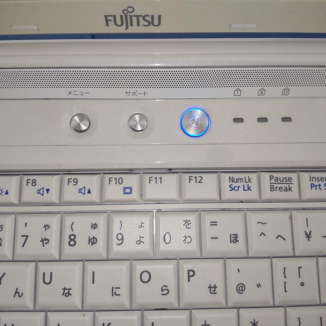 ノートパソコン/富士通/SSD搭載/Windows１１