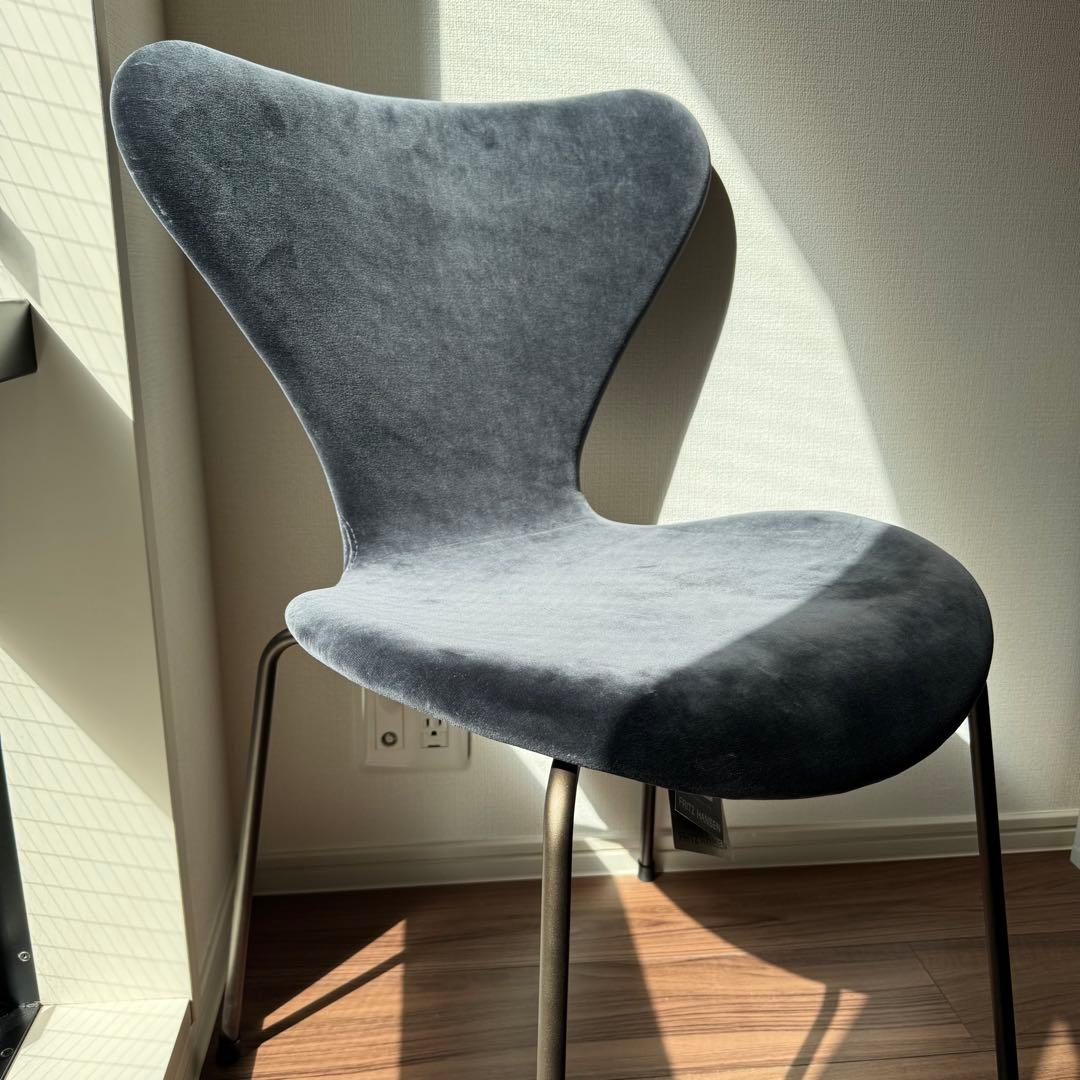 FRITZ HANSEN 椅子 ベルベット