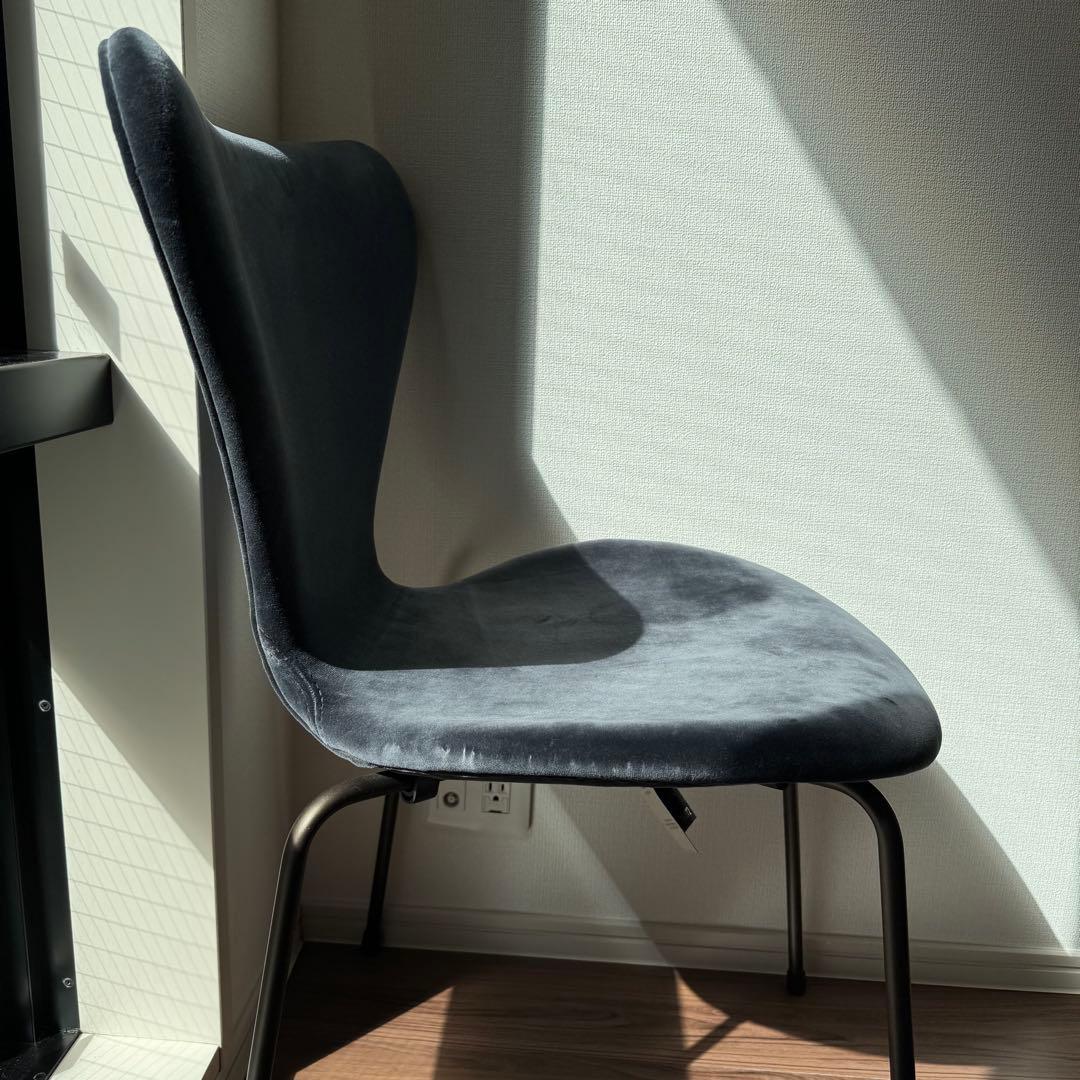 FRITZ HANSEN 椅子 ベルベット