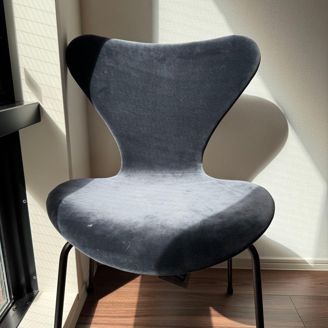 FRITZ HANSEN 椅子 ベルベット