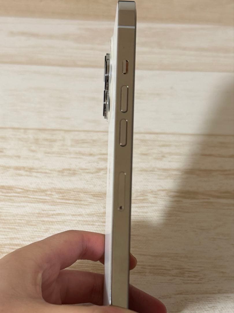 iPhone 13 Pro 256GB バッテリー残量83%