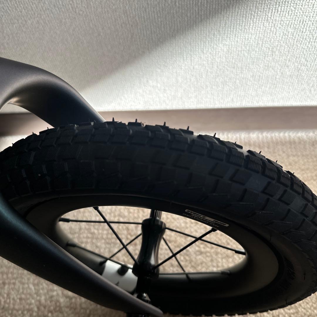 SPECIALIZED HOTWALK CARBON キッズバイク カーボン製