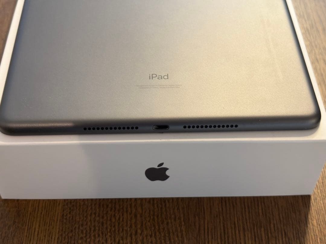 Apple iPad (第9世代) 10.2インチ 64GB WiFiモデル