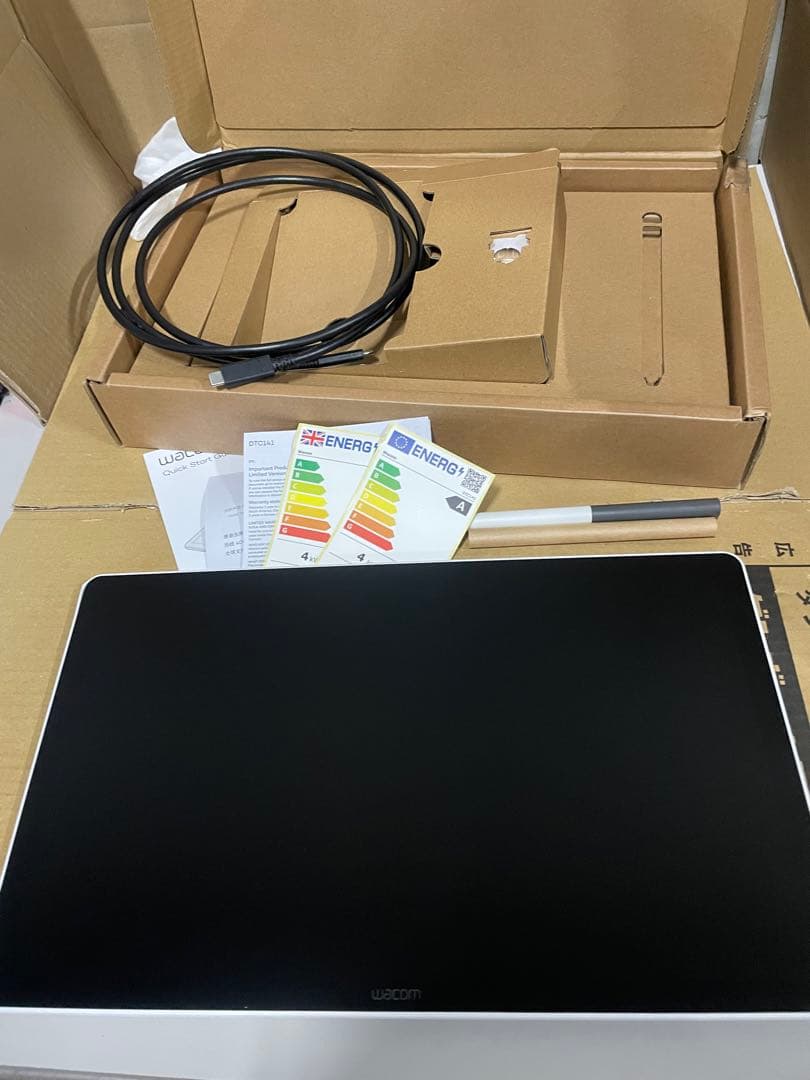 Wacom One 液晶ペンタブレット 14 TDTC141W0