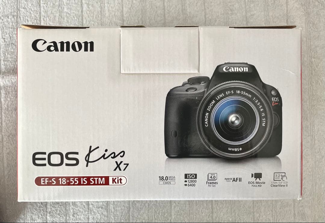 ほぼ未使用CanonキヤノンEOS Kiss X7元箱、取説付