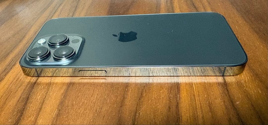 優 　iPhone13Pro グラファイト　128GB