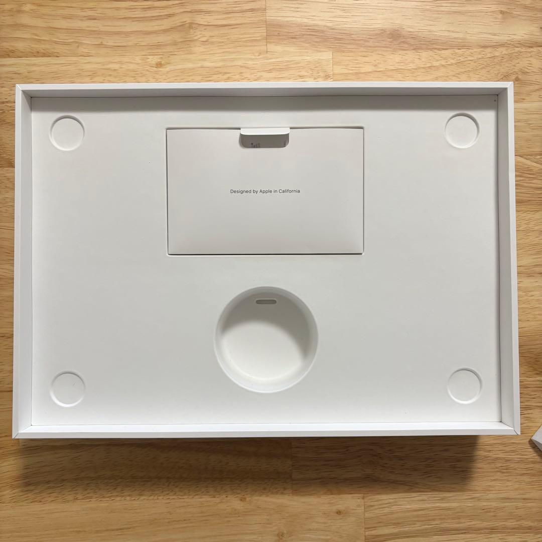 MacBook Air M1 8GB 256GB バッテリー96%