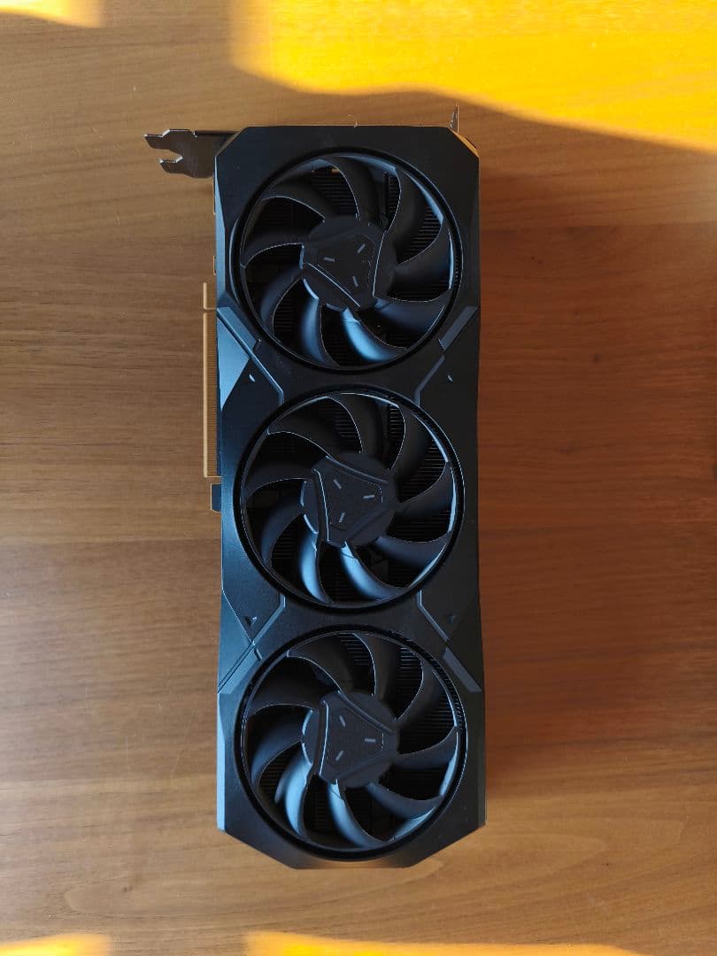 RX 7900 XT 20GB グラフィックボード