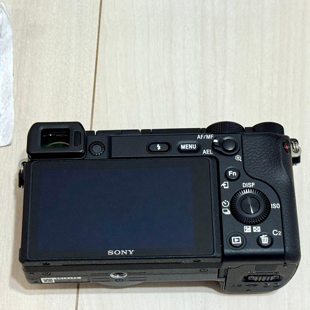未使用に近い　SONY α6400 ILCE-6400 ボディ