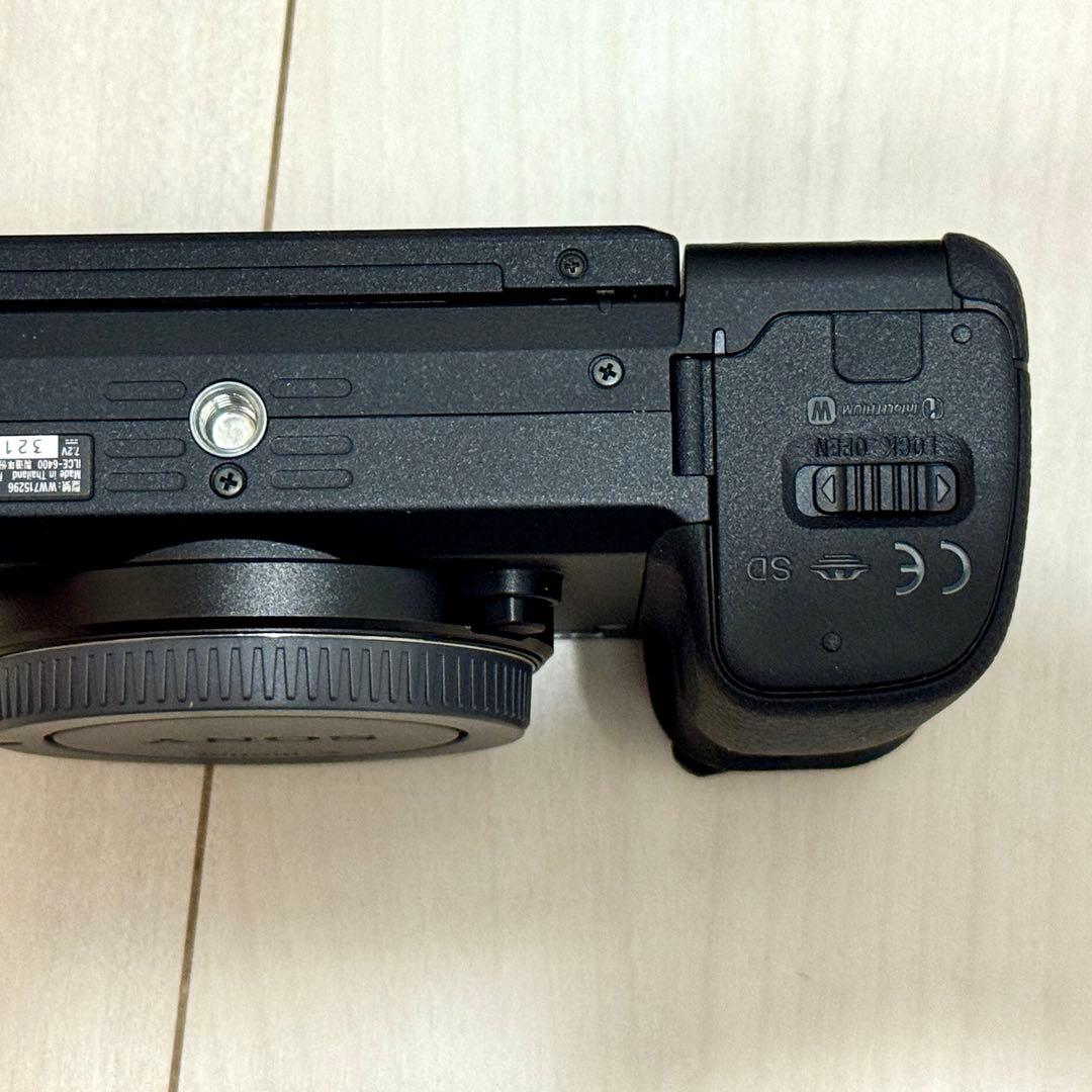 未使用に近い　SONY α6400 ILCE-6400 ボディ