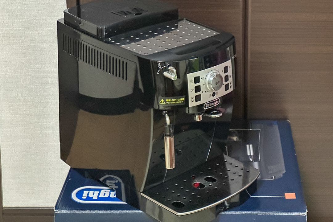 De'Longhi ECAM22112B エスプレッソマシン