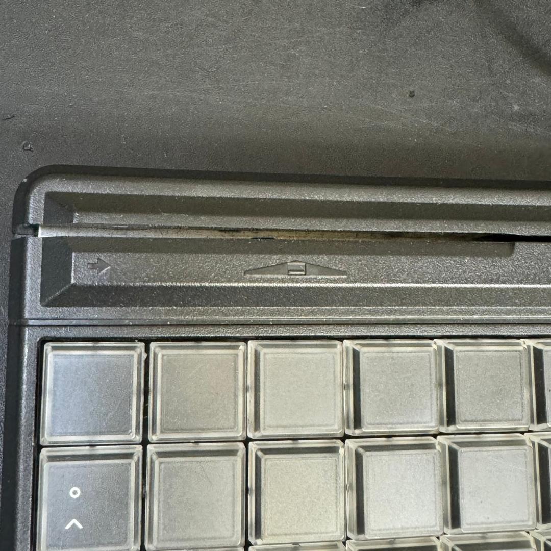 ☆CHERRY　キーボード　G86-61411　カードターミナルタッチパッド搭載