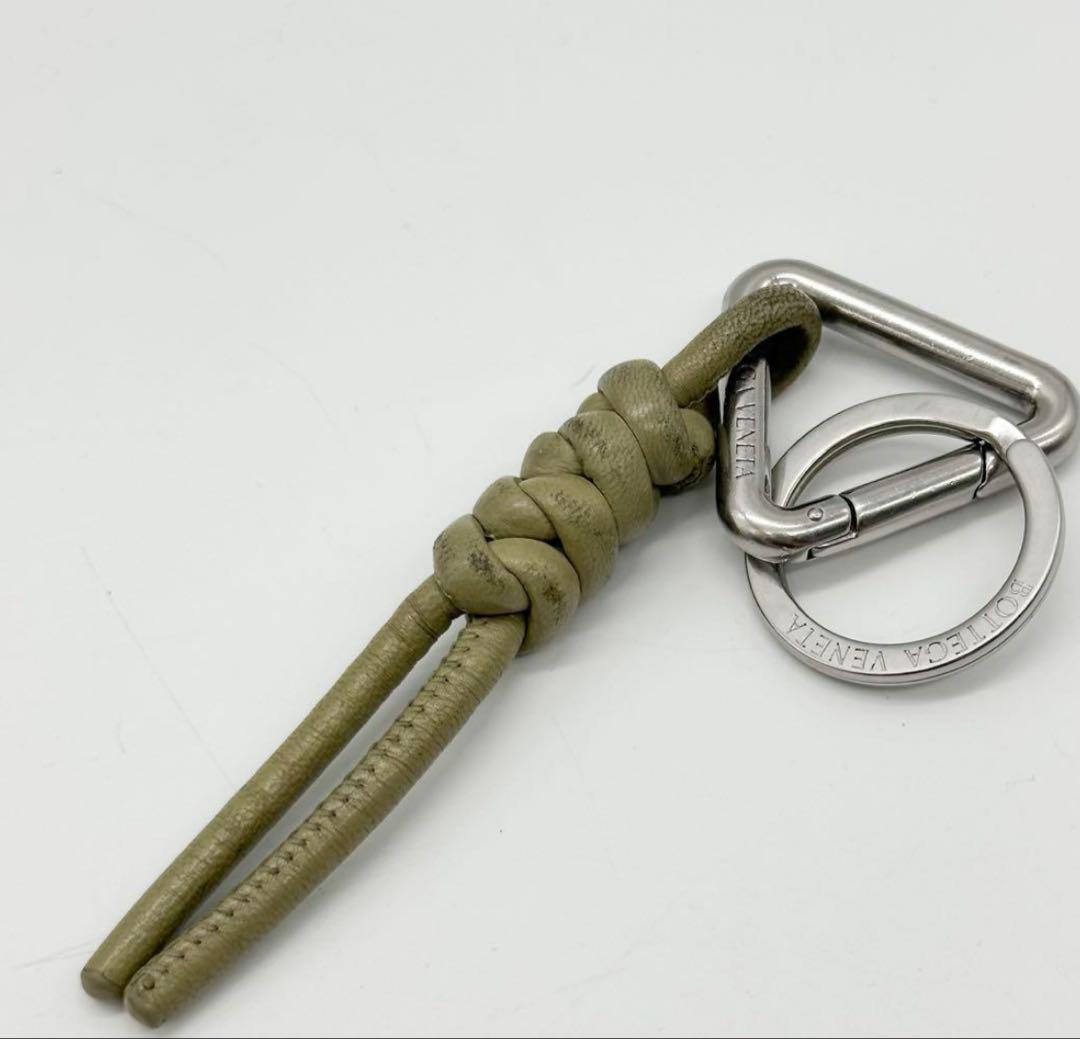 ボッテガ キーリング バッグチャーム シルバー トライアングル キーホルダー