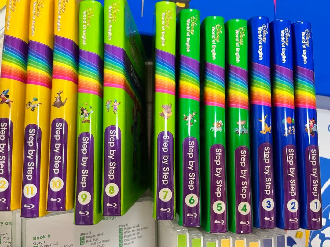 【美品】最新版メインプログラム　Blu-ray　DWE ディズニー英語システム